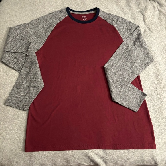 Old Navy soft washed burgundy & gray raglan tee medium - Picture 3 of 7